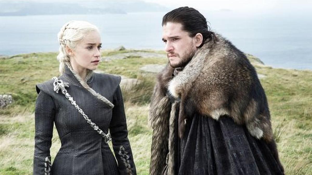 What does Emilia Clarke’s (left) new hairdo mean for her character Daenerys Targaryen in the final season of “Game of Thrones”?