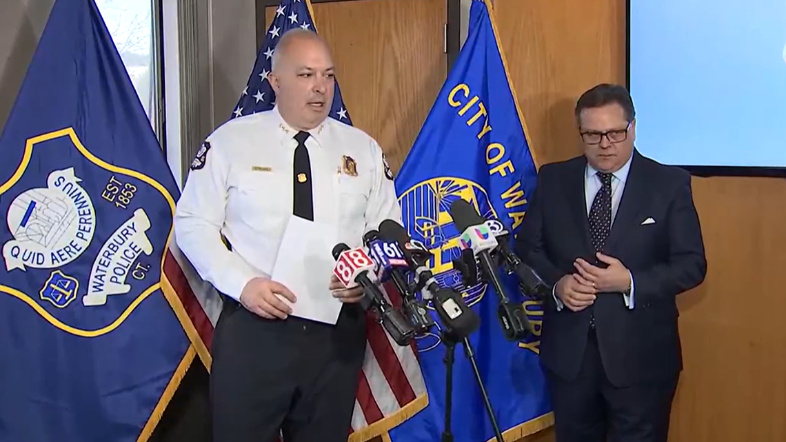 The 19-year-old fled the scene and dropped the gun by the interstate near the mall, Connecticut police said.