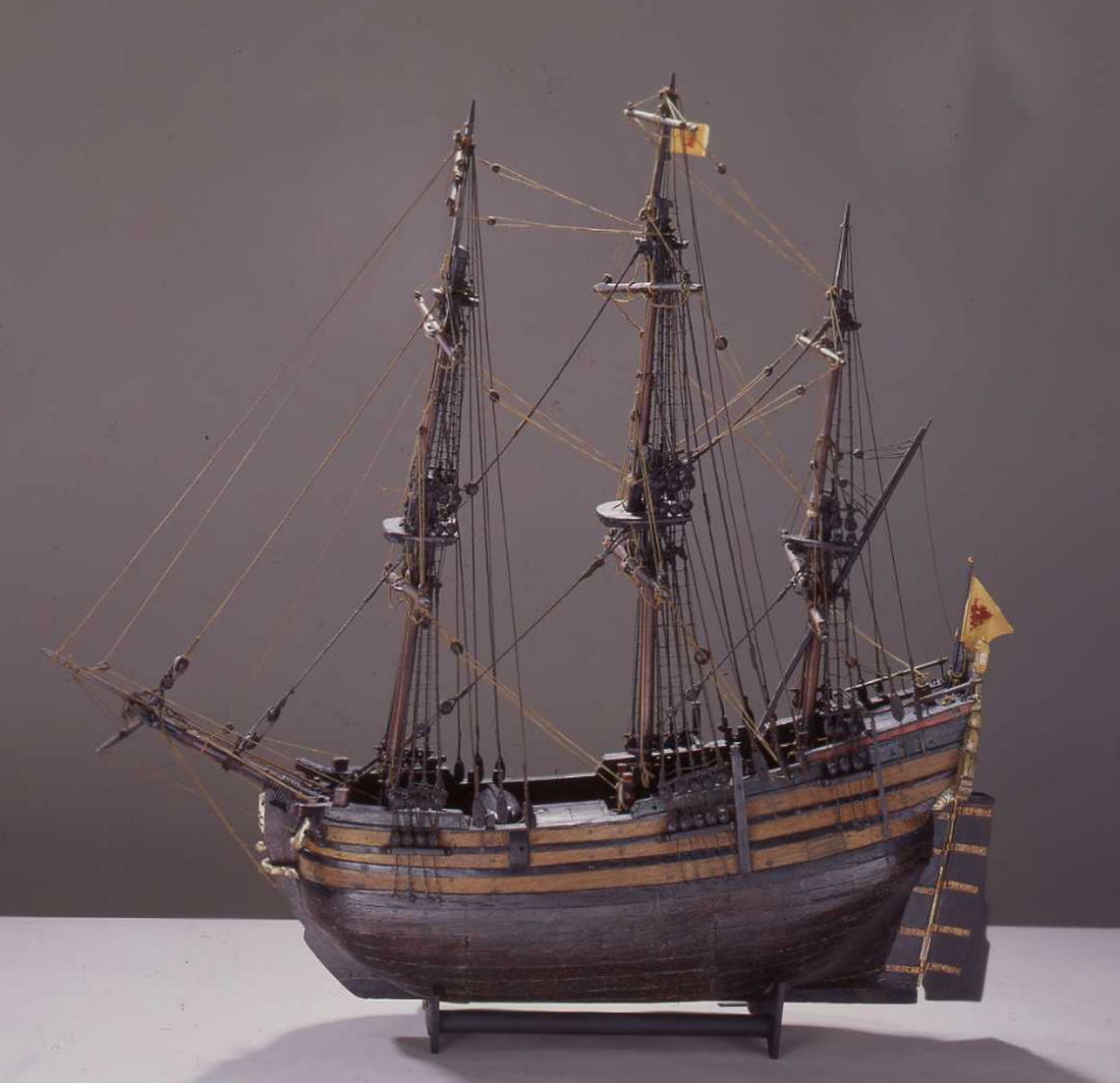 A model of a Fluyt sailing vessel