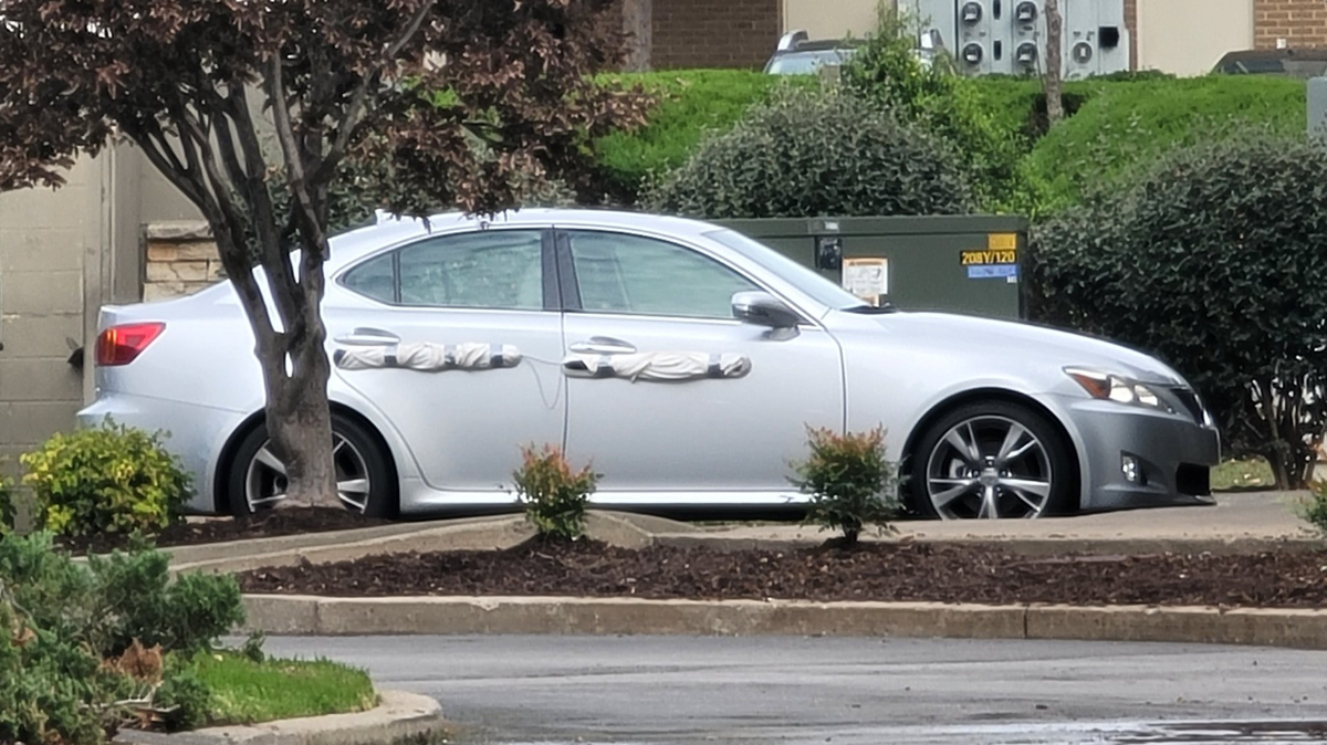 Reports of a bomb outside of a Tennessee restaurant turned out to be a homemade dent protector, police said on Facebook.