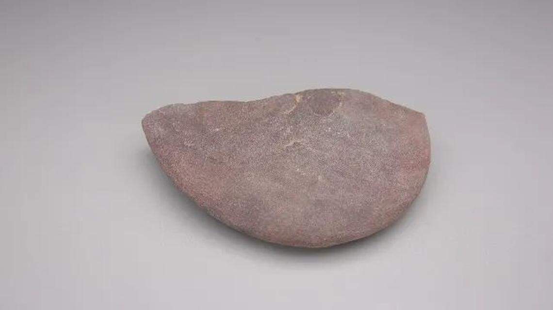This stone inkstone was discovered inside the well, the institute said.