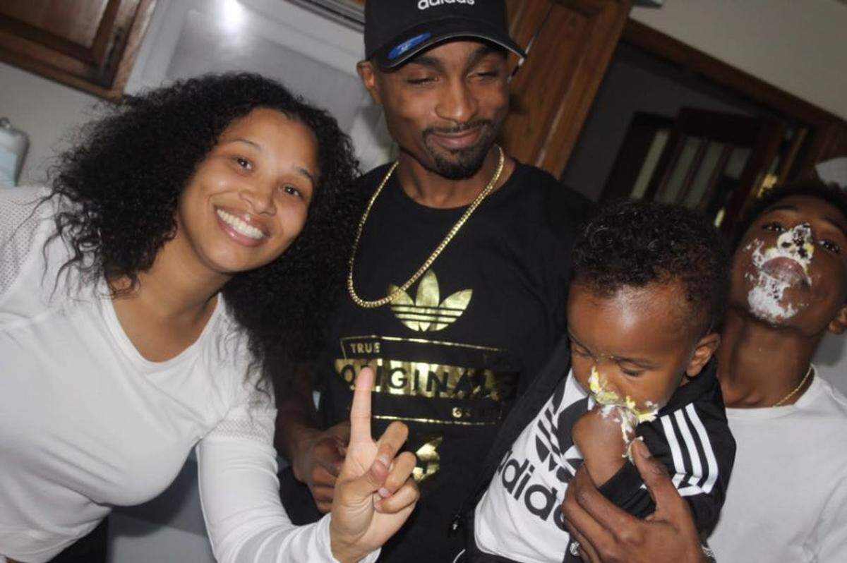 Kristin Biggs, Reshaud Biggs Sr. and two sons.