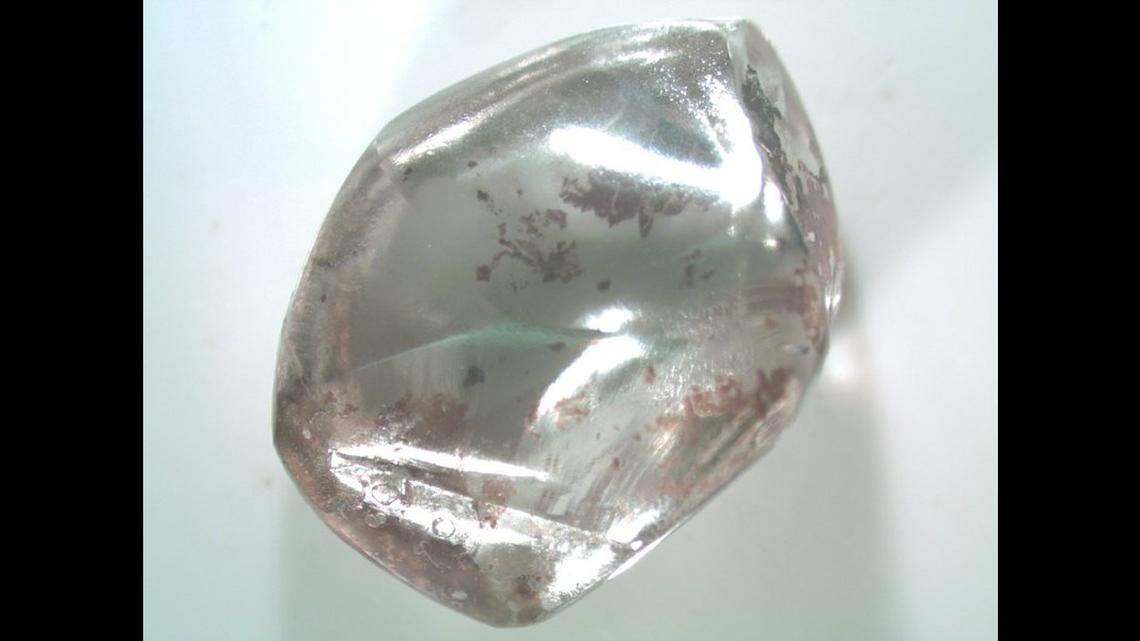 An Aurora, Colorado, woman discovered a 2.63 carat white diamond at Arkansas’s Crater of Diamond State Park after just ten minutes of hunting with her husband, son and grandkids, park officials said.