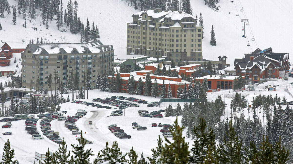 An overview of the Big Sky Resort, Feb. 15, 2007 in Big Sky, Montana. Kirby Smith of Dallas, Texas, died in an accident while skiing with his son at the resort, officials say. (AP Photo/Lucas Flory)
