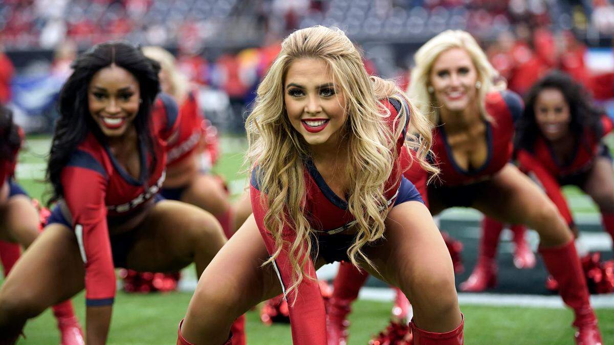 Houston Texans cheerleaders perform before an NFL football game abetween the Houston Texans and the San Francisco 49ers, Sunday, Dec. 10, 2017, in Houston.