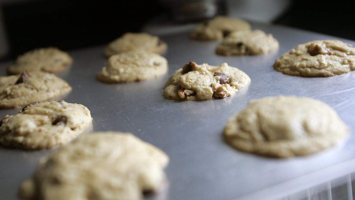 “Don’t store your guns anywhere that’s hot,” Warren Police Detective Wayne Mackey told Raw Story. “Don’t put your gun in an appliance. They make things for that and an oven is not one of the things.”