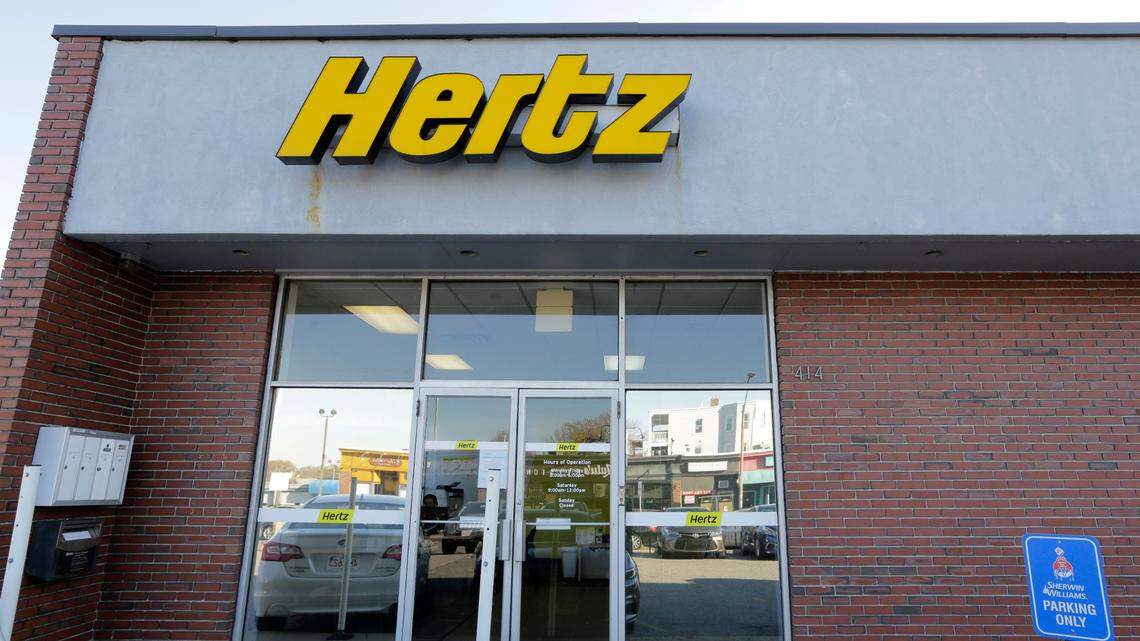 A grandfather left his granddaughter in the back of a rental car he returned at an airport Hertz, Florida cops said.