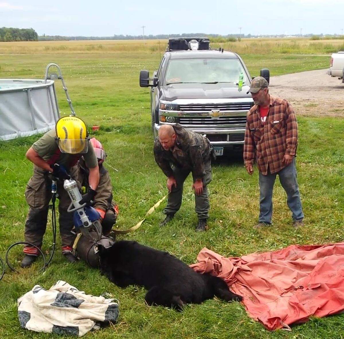 Photos of the rescue were shared widely on Facebook.
