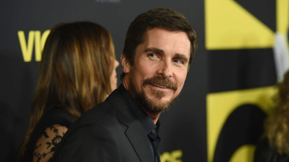 Christian Bale thanked Satan for the inspiration to play Dick Cheney in his Golden Globes acceptance speech.