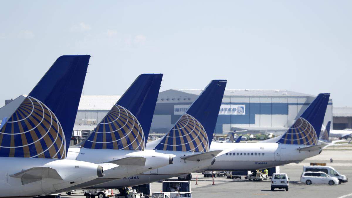 A United Airlines pilot posted sexually explicit, humiliating pictures of a flight attendant he had dated — and though United knew, the airline did nothing or stop it for years, according to a U.S. Equal Employment Opportunity Commission lawsuit.