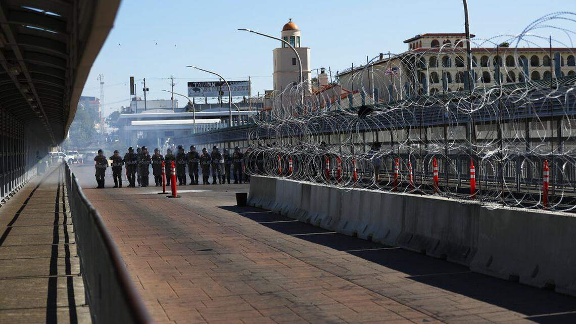 U.S. Customs and Border Protection police conduct a drill on International Bridge 1 Las Americas, which connects Laredo, Texas in the U.S. with Nuevo Laredo, Mexico, Thursday, July 18, 2019. (AP Photo/Marco Ugarte)