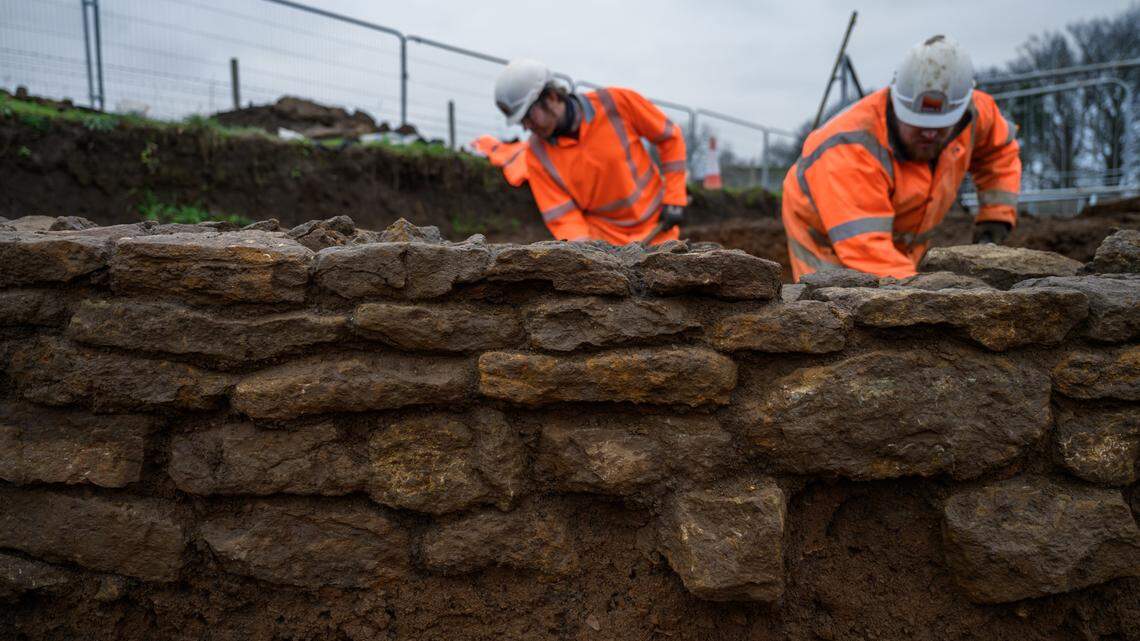 Dozens of archaeologists spent a year excavating a Roman town in England. Among their finds were a 30-foot wide road, 300 coins and “beautifully preserved” wells.