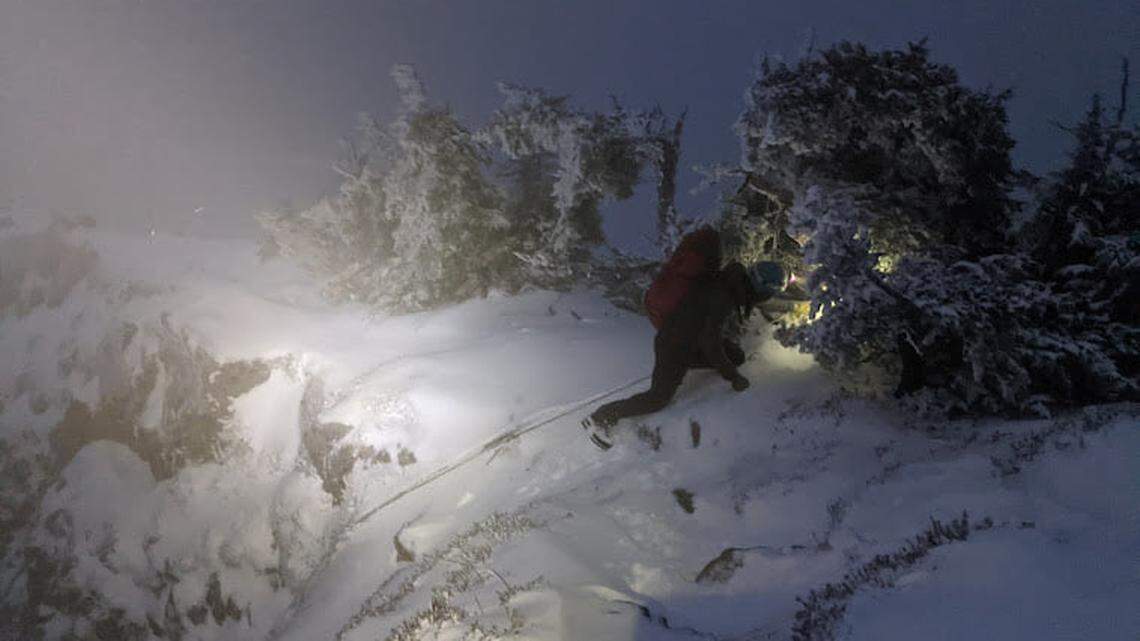 Two hikers were stranded on Three Fingers Mountain when a snowstorm caused a whiteout, Snohomish County Search and Rescue said.