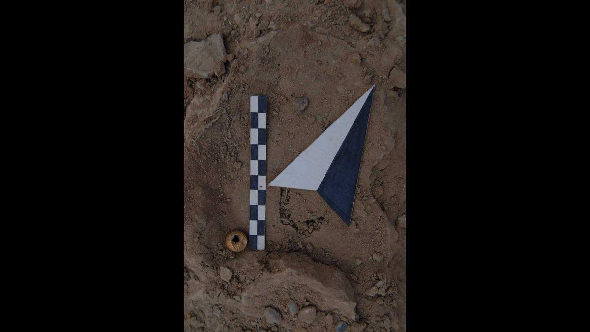 A rare piece of a gold necklace was excavated.