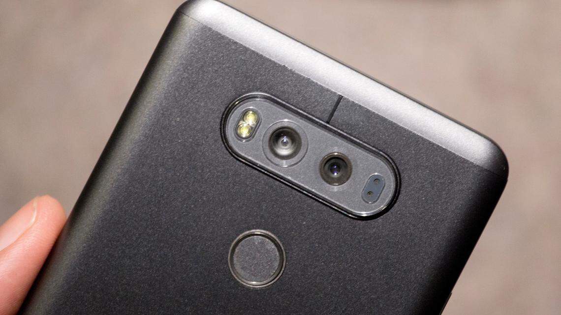 A New York FBI agent was arrested after police said a woman at an Edison, New Jersey, clothing store caught him using his cell phone to take pictures of her changing in a dressing room.