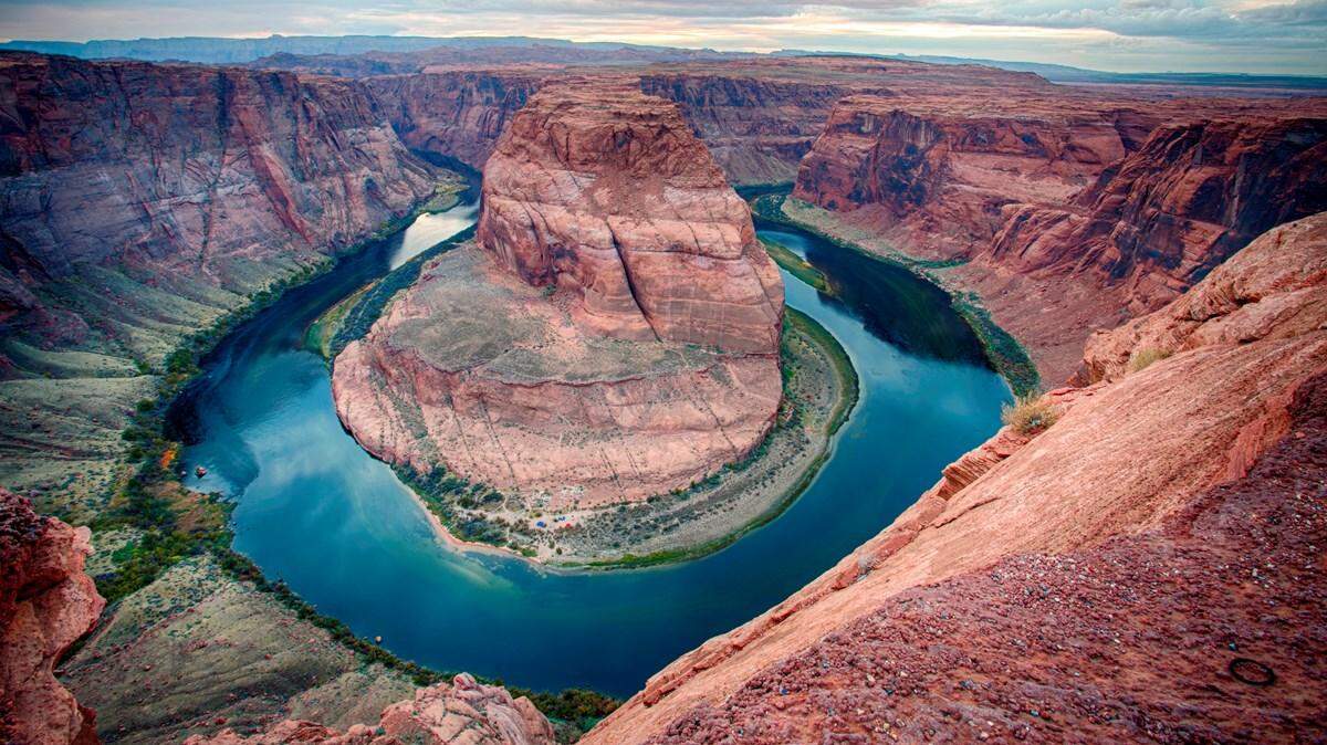 The Colorado takes a wide turn just six miles downstream of Glen Canyon Dam.