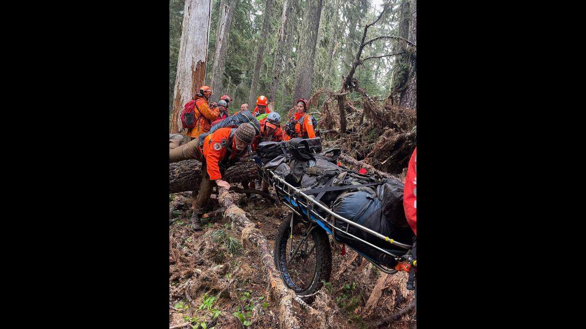 Three hikers rescued after becoming stranded on the Pacific Crest Trail near Mount Hood National Forest. 