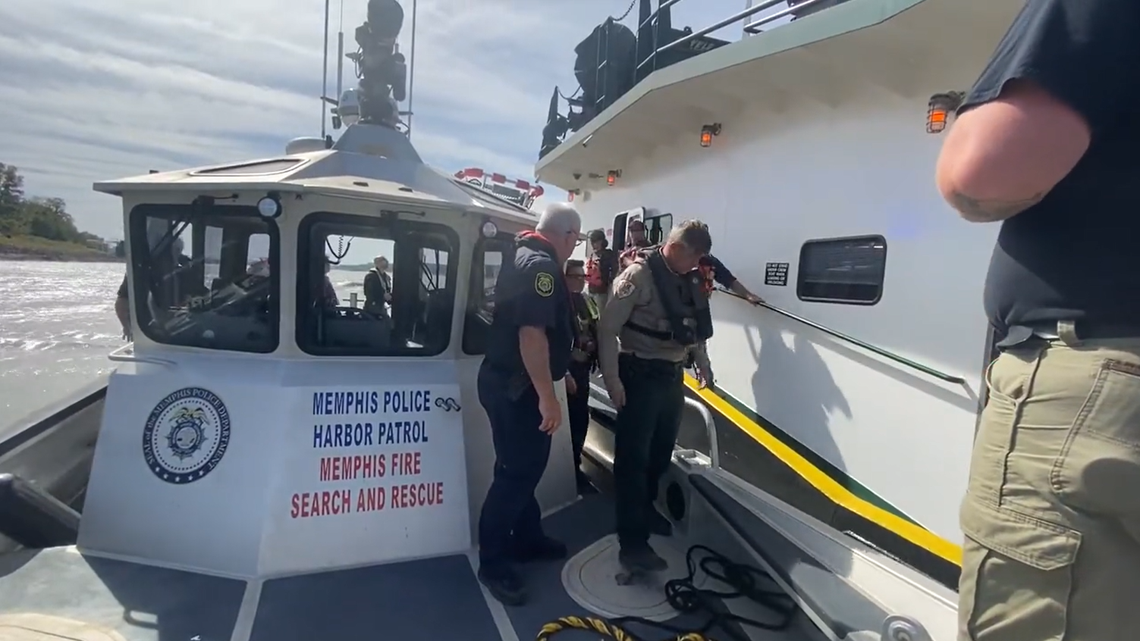 A woman’s body was found on top of a barge in the Mississippi River, Tennessee deputies said.