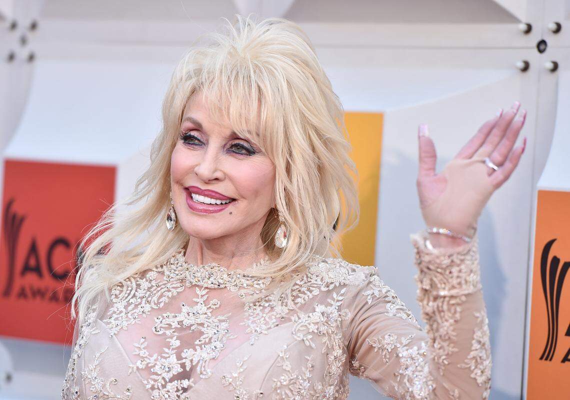 Dolly Parton arrives at the 51st annual Academy of Country Music Awards at the MGM Grand Garden Arena on Sunday, April 3, 2016, in Las Vegas. (Photo by Jordan Strauss/Invision/AP) Dolly Parton’s old home in Tennessee is now turning into a free wedding venue for couples displaced by the wildfires near the Great Smoky Mountains National Park.