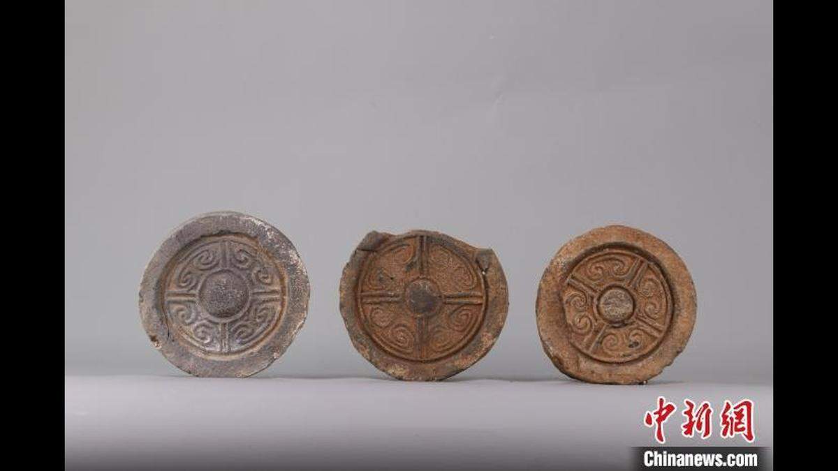 The patterns on excavated tiles have helped experts determine the cemetery’s age.