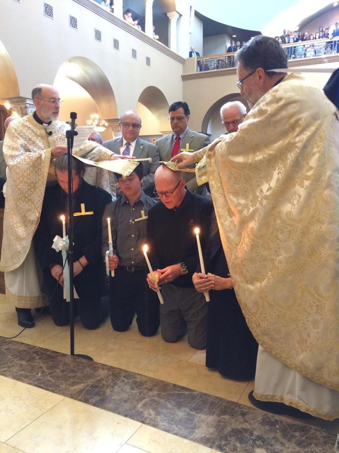 It was this recent photo of Hank Hanegraaff and family members getting “chrismated,” or confirmed, at Charlotte’s St. Nektarios Greek Orthodox Church that caused some evangelical radio stations to drop his “Bible Answer Man” show. The photo, taken on Palm Sunday, quickly turned up on some evangelical news web sites.