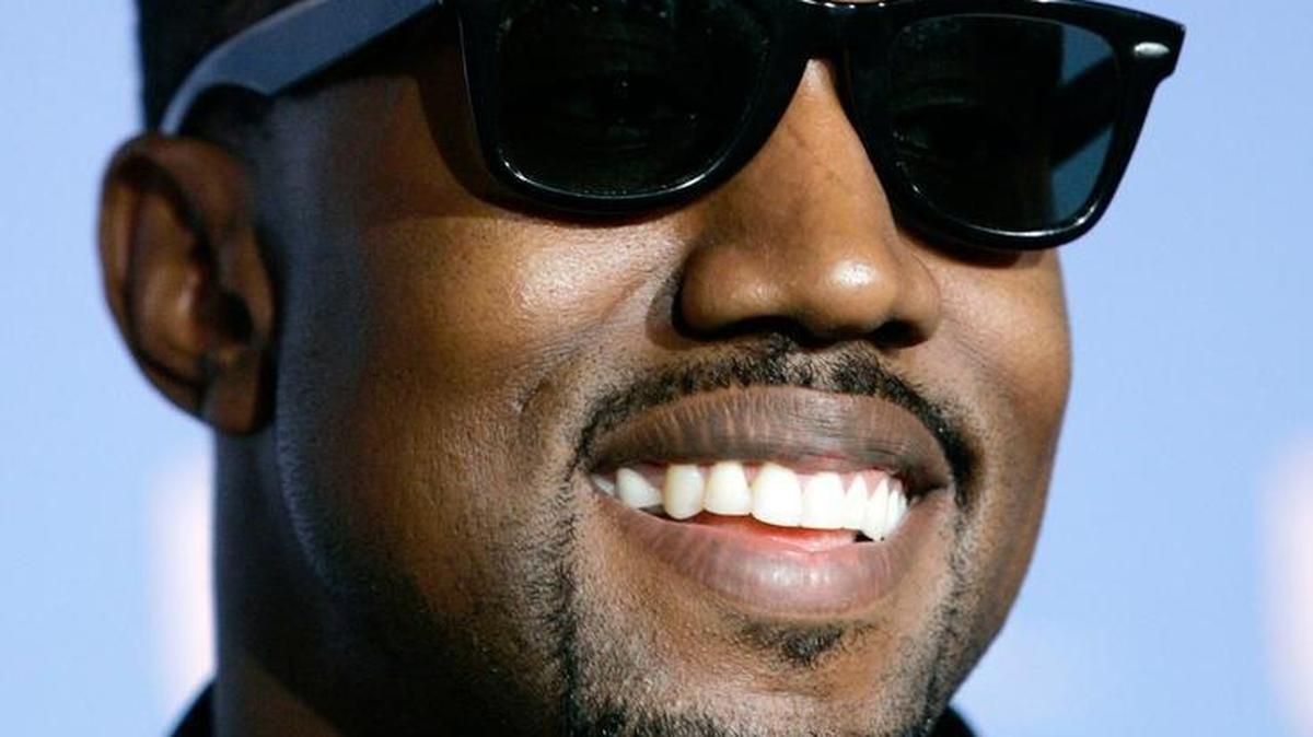Kanye West said on one stop of his Saint Pablo Tour that he didn’t vote in the presidential election, but if he had it would’ve been for Donald Trump.