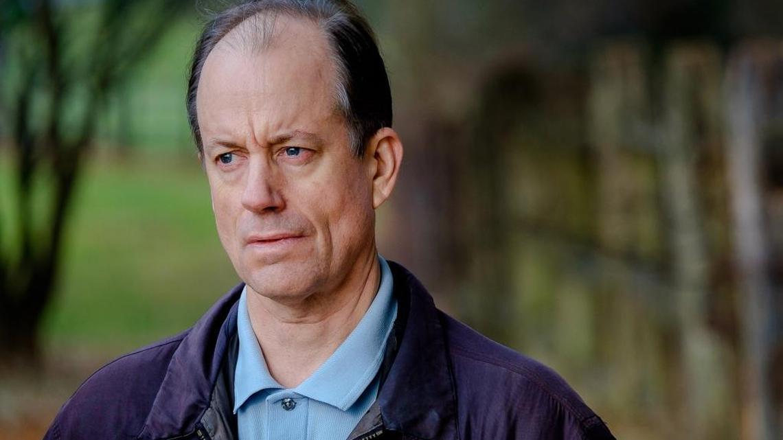 Thomas Drake, a former senior official at the NSA, cooperated with a Pentagon inspector general inquiry in 2002 into allegations of waste and mismanagement of an NSA surveillance program known as Trailblazer.