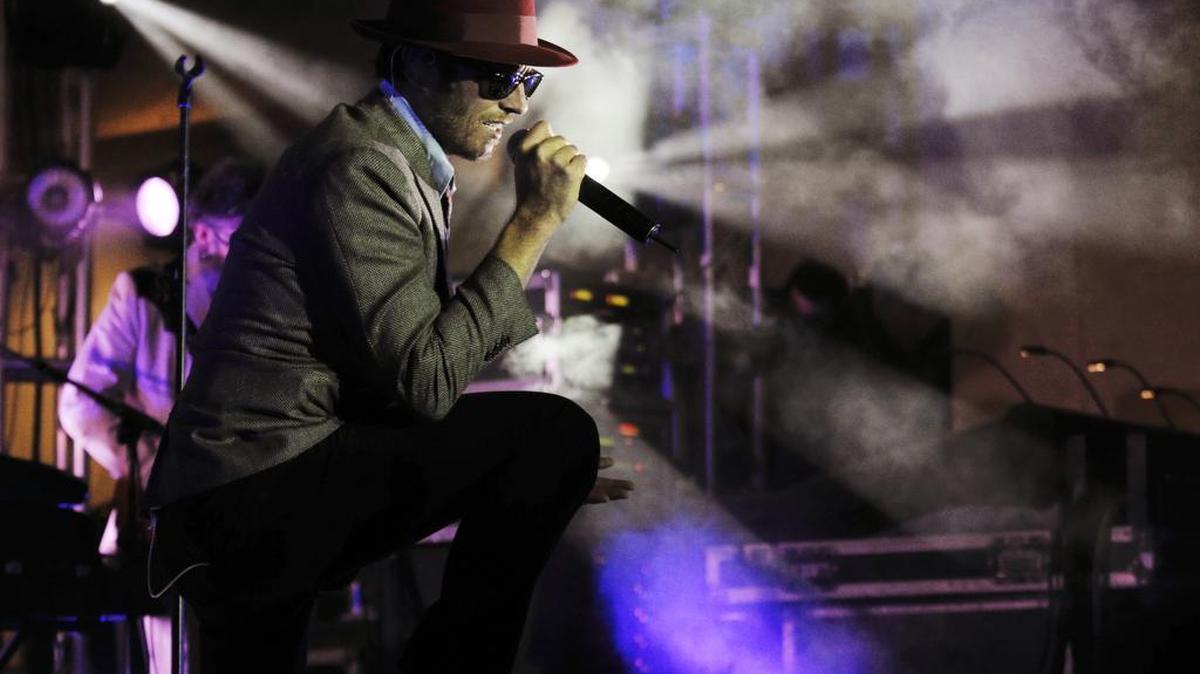 Singer Scott Weiland, shown performing in 2008, has died. The former frontman for the Stone Temple Pilots and Velvet Revolver was 48.