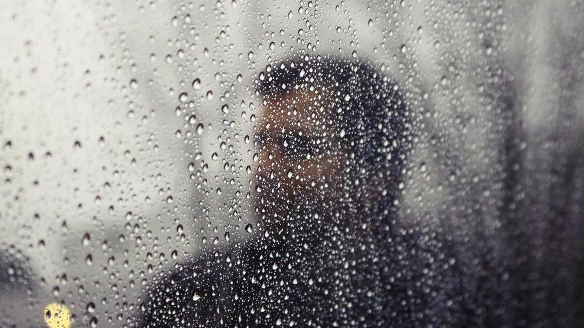 A study looking at 3.5 billion social media posts from tens of millions of Facebook and Twitter users found that there’s a significant increase in negative sentiment when the weather is bad.