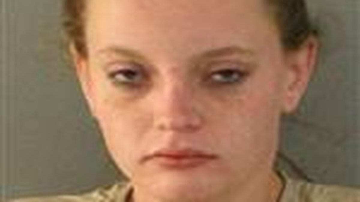 Amanda Willis was arrested on seven criminal charges after getting drunk and ruining her former best friend’s wedding, in which she was the maid of honor.