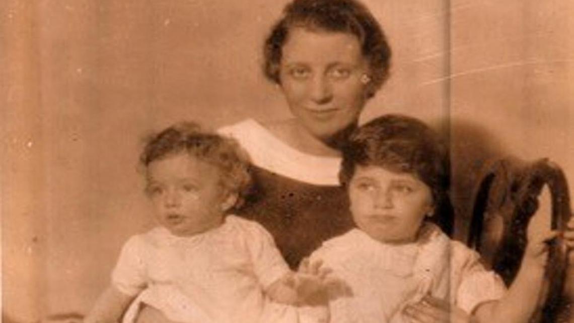 The author's grandmother, Marjorie Straus, with his mother, Margot Petrow, left, and his aunt Ann Youngwood.