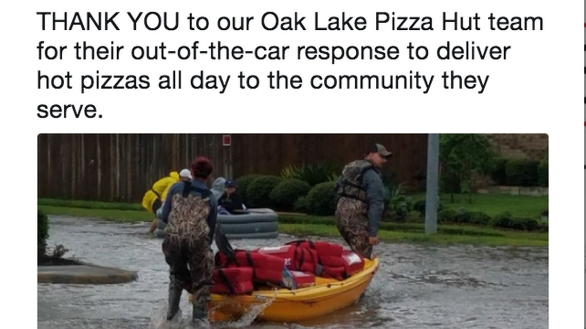 A Pizza Hut in Sugarland, Texas, braved Harvey’s floods to deliver pizza by kayak to hungry families.