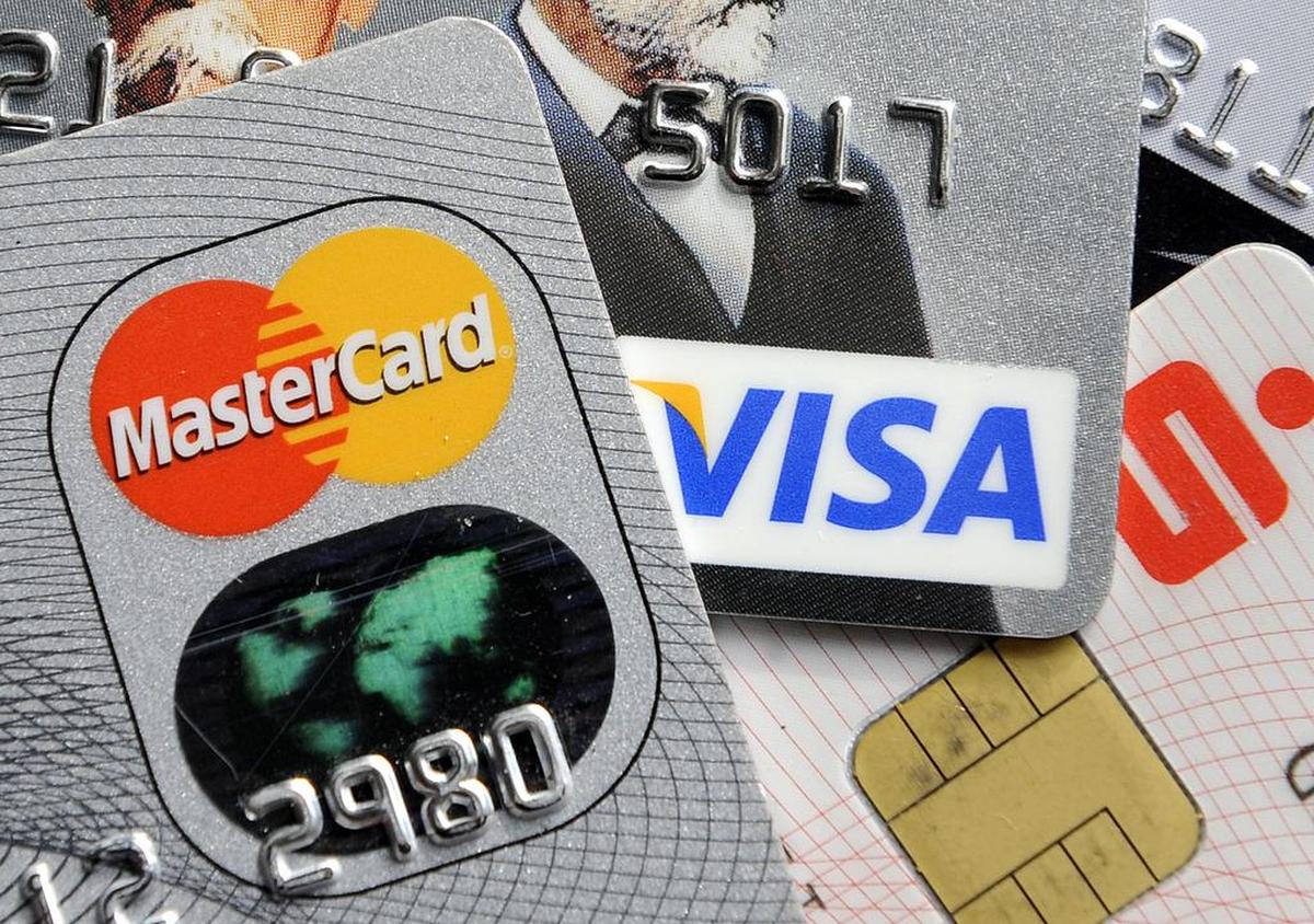 Customers’ experience with chip cards should improve gradually, one upgrade at a time, as the systems become more standardized, industry experts say.