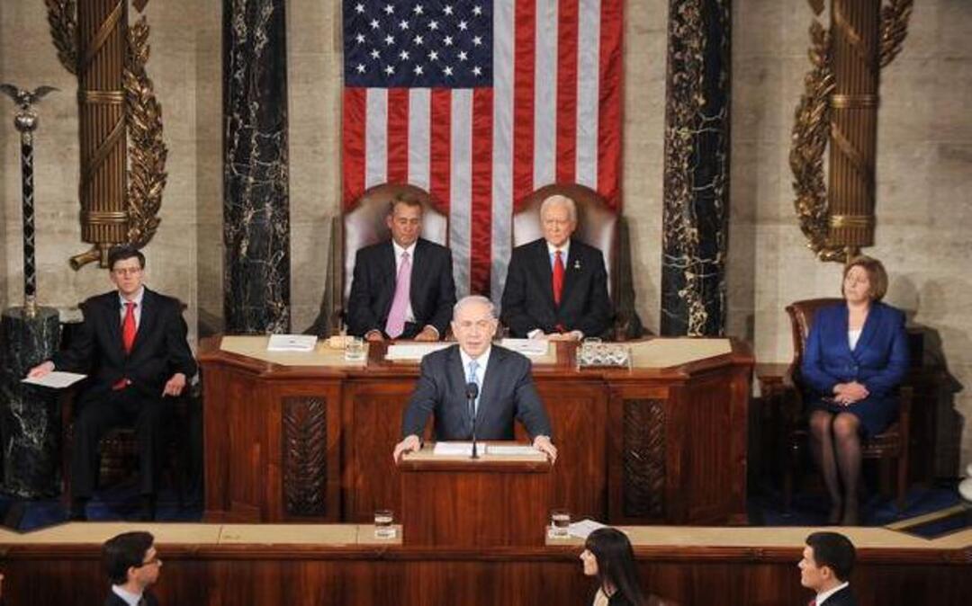 
Israeli Prime Minister Benjamin Netanyahu addresses a joint session of the U.S. Congress at the Capitol on March 3, 2015, in Washington, D.C. 
