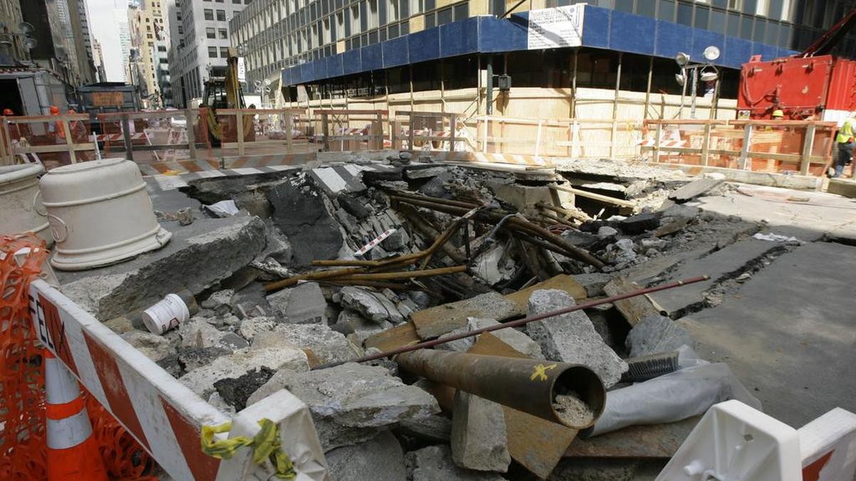 A 2007 explosion in New York caused widespread damage and sprayed bits of asbestos and gunk throughout the area.