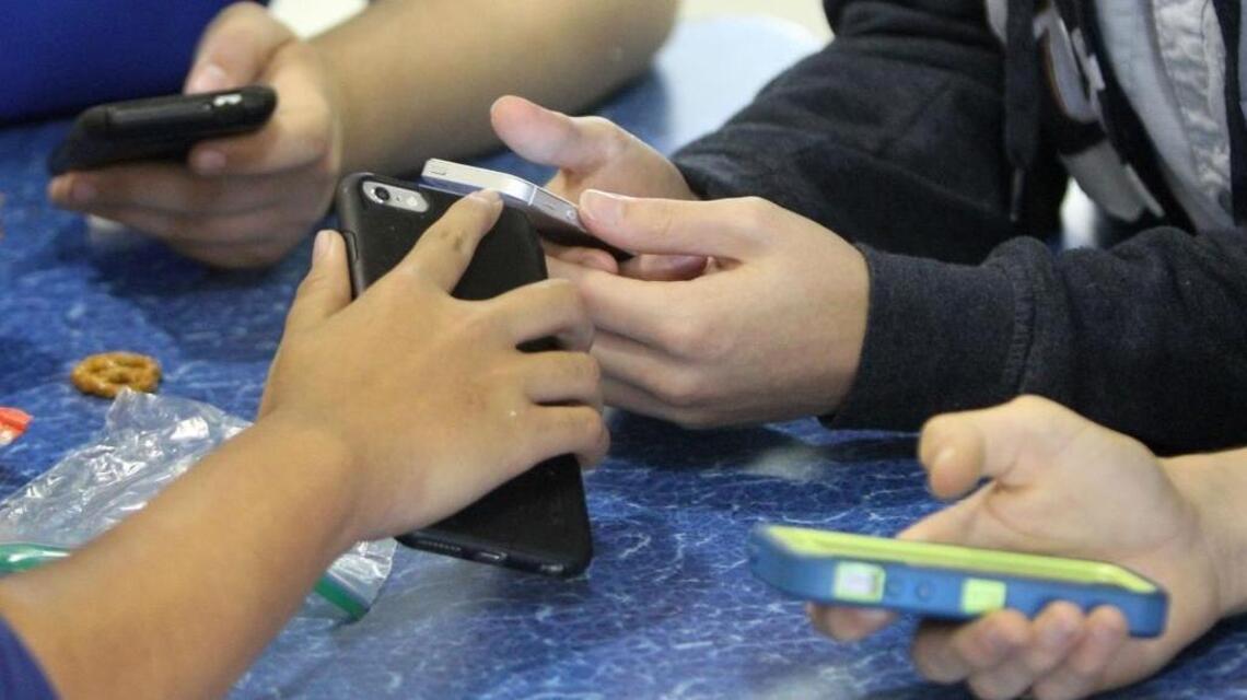 Newsom just banned this distraction at schools. I wish it’d been done 20 years ago | Opinion