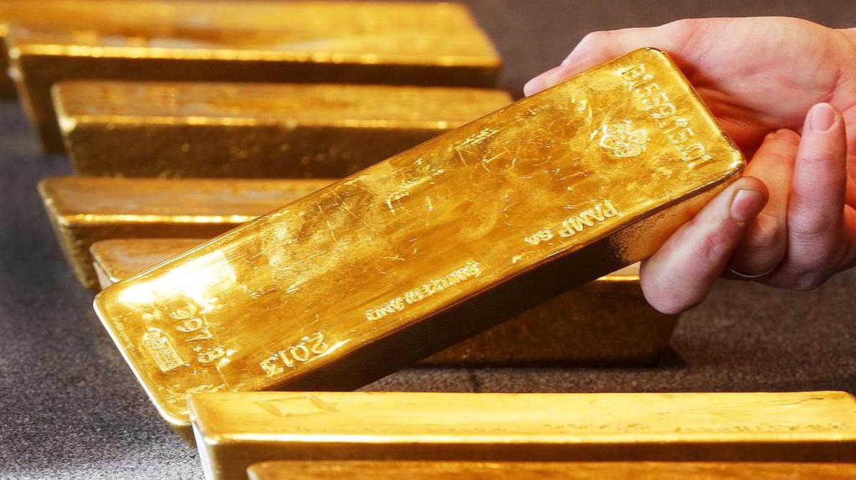 Gold bars are displayed in the German central bank’s headquarters in Frankfurt, Germany, Thursday, Feb. 9, 2017.