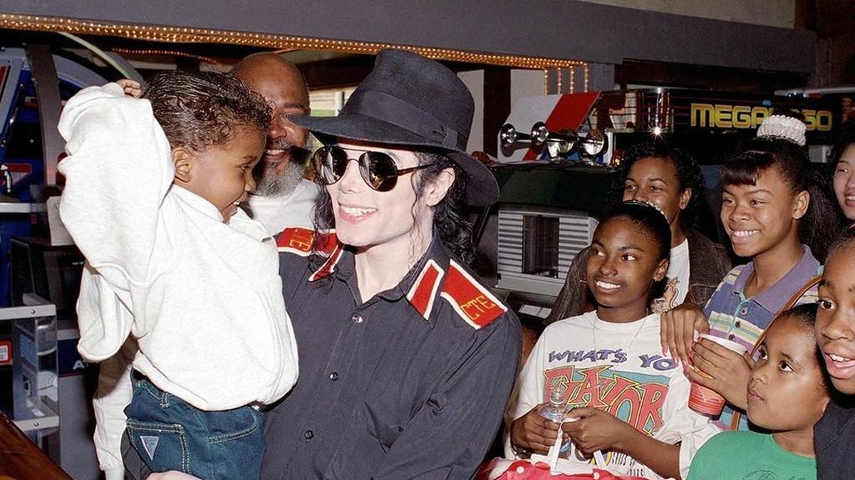 Thirteen years after the fact, unconfirmed reports have surfaced that authorities found child pornography at Michael Jackson’s Neverland Ranch during a raid in 2003.