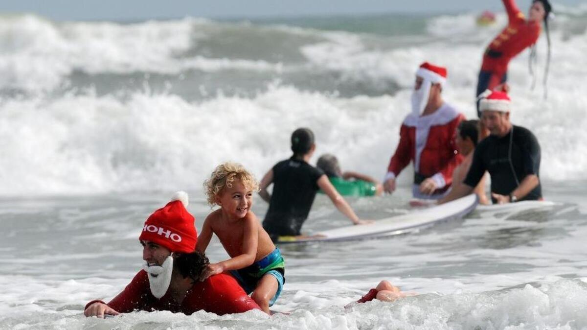 Warm weather will continue to draw people to Florida over the next dozen years, demographers are predicting.