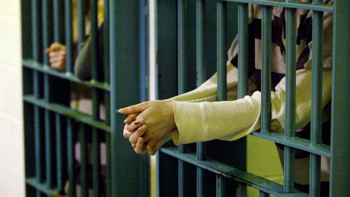 More women are finding themselves in Texas prisons and jails, and one criminal justice reform group is urging lawmakers and local officials to enact policies to stop that trend.