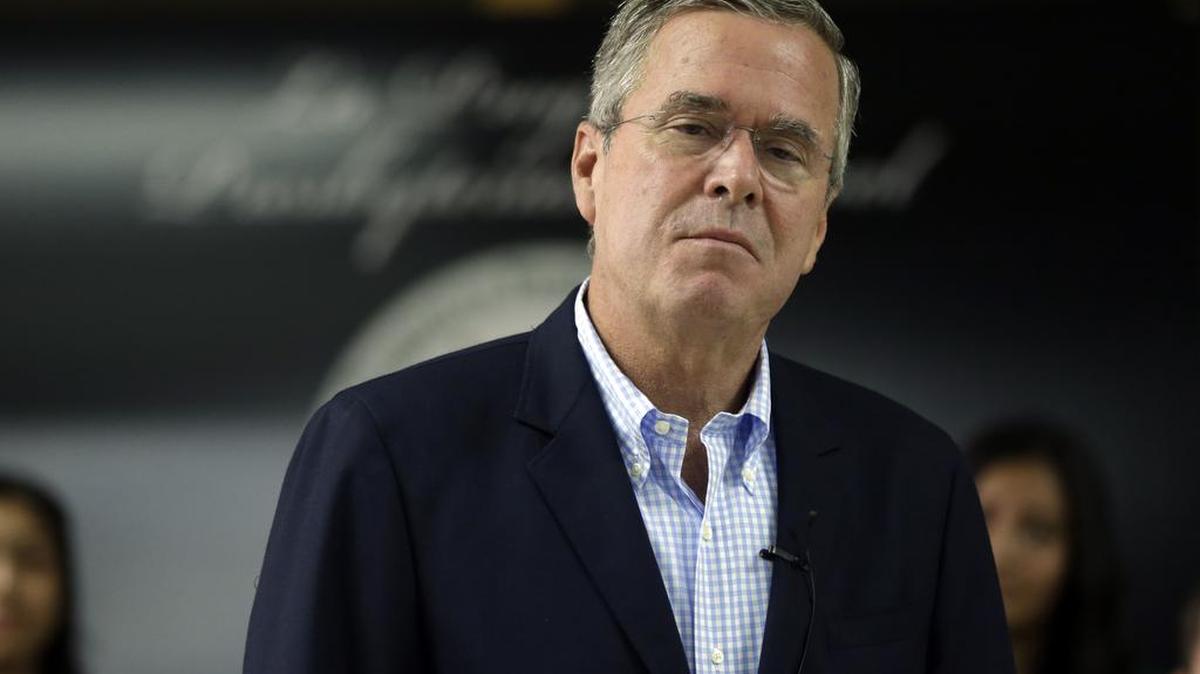 
Republican presidential candidate, former Florida Gov. Jeb Bush, at a town hall at La Progresiva Presbyterian School, Tuesday, Sept. 1, 2015, in Miami.
