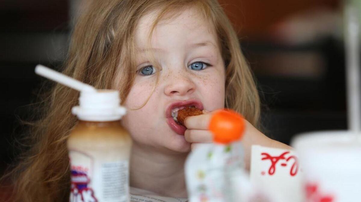 Too much pressure on kids can make their eating habits worse, says nutrition counselor Casey Seidenberg.