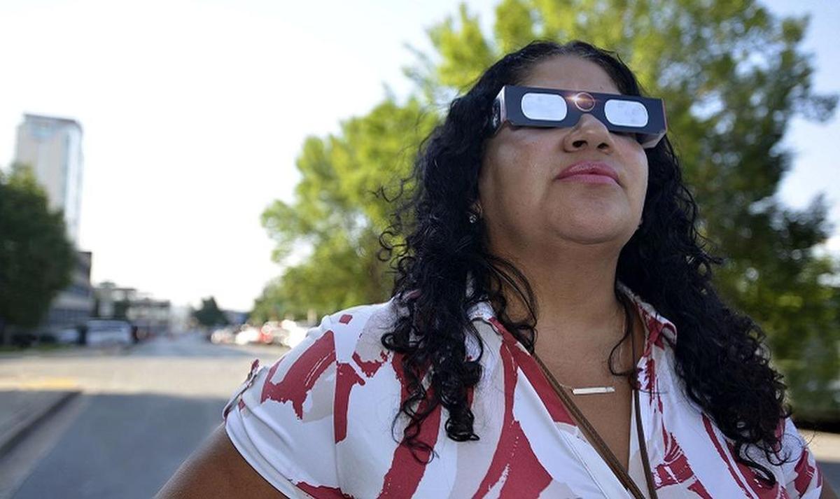 Need a pair of glasses or a viewer to safely see the April 8 eclipse? Here’s how to vet in-store and online options in Central Kentucky.