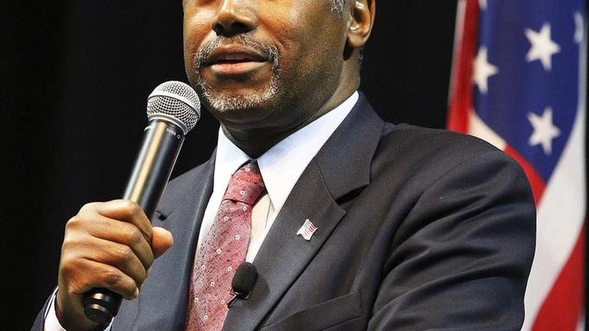 Republican presidential candidate Ben Carson likened Syrian refugees to “mad dogs.”