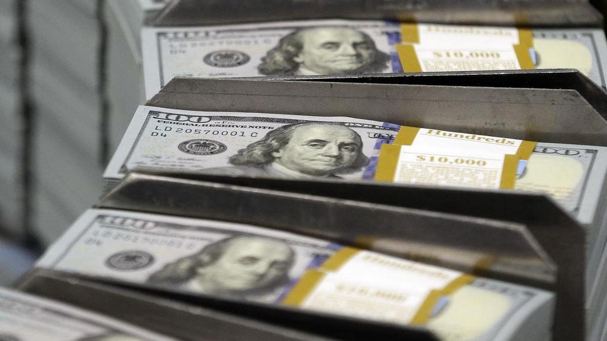 The winner of last month’s $560 million Powerball would soon be the world’s newest owner of a nine-digit bank account, but she’s refusing to make her name public.
