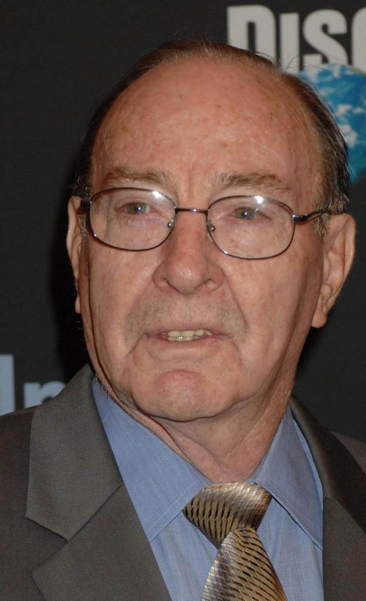 Former astronaut Edgar Mitchell arrives for the September 2007 premiere of the “In the Shadow of the Moon” at the Hayden Planetarium at the Museum of Natural History in New York. Apollo 14 astronaut Mitchell, who became the sixth man on the moon when he and Alan Shepard helped NASA recover from Apollo 13’s “successful failure” and later devoted his life to exploring the mind, physics and unexplained phenomena such as psychics and aliens, died Thursday, Feb. 4, 2016, at a West Palm Beach, Florida, hospice after a short illness. He was 85.