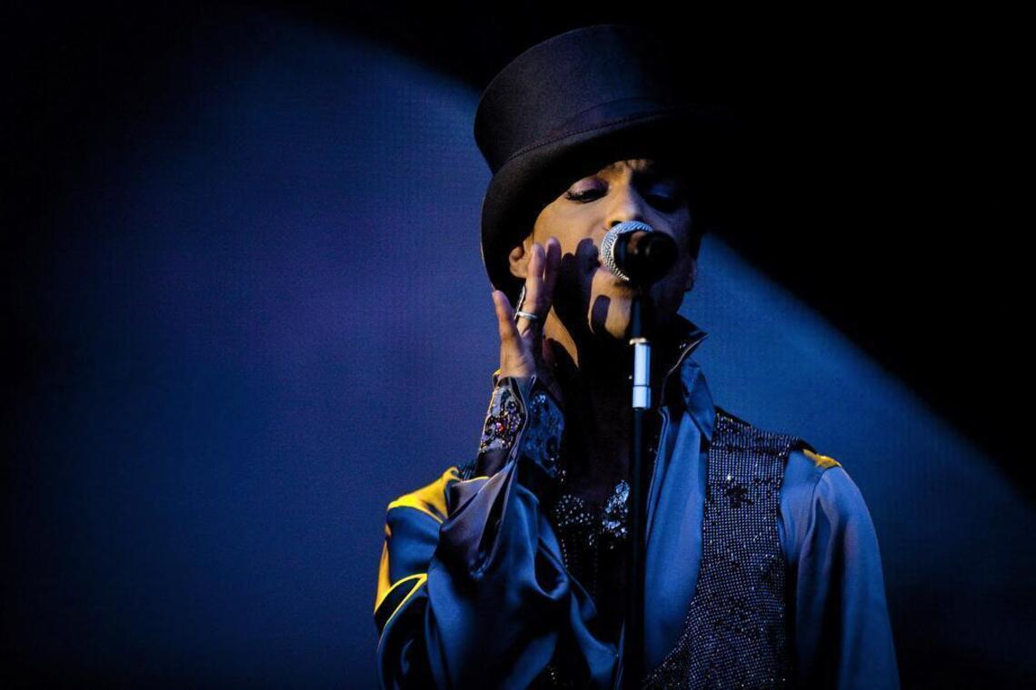 Prince Rogers Nelson Photo Gallery Pin By L Hamilton On Prince