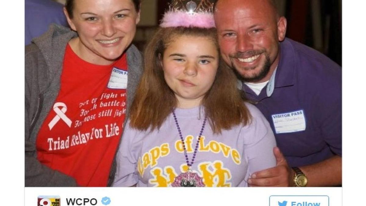 Bethany Thompson with her parents, Wendy Feucht and Paul Thompson.