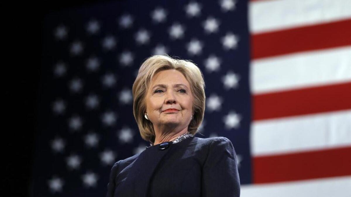 Fortune 500 CEOs prefer Hillary Clinton to Donald Trump.