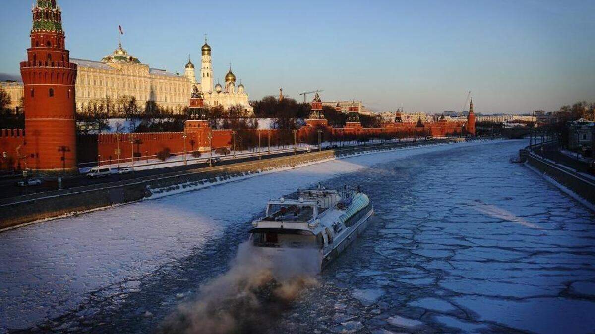 The U.S. government and several private cybersecurity firms, including FireEye, blame an elite Russian military unit for a variety of hacks under the direction of the Kremlin, seen here on Monday, Jan. 9, 2017.